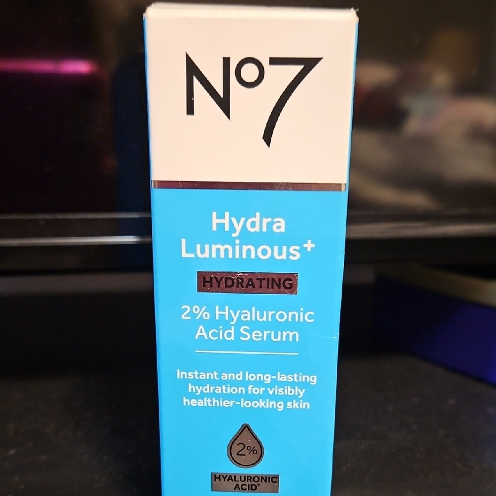 No7 Hydra Luminous+ 2% Hyaluronic Acid Serum - Blue